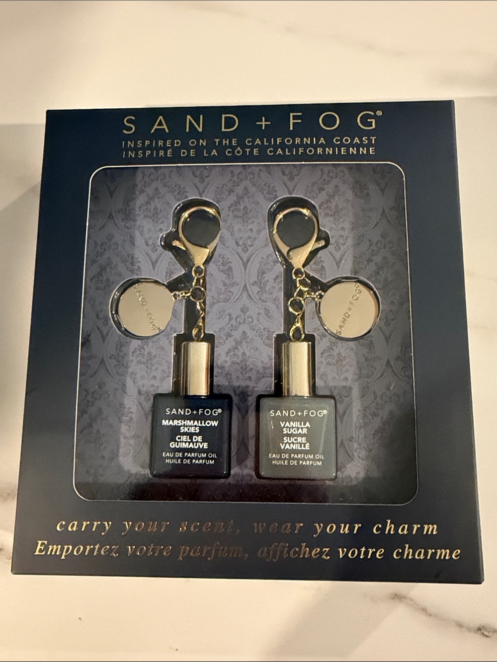 SAND+FOG Gold Keychain Perfume Set in Gold